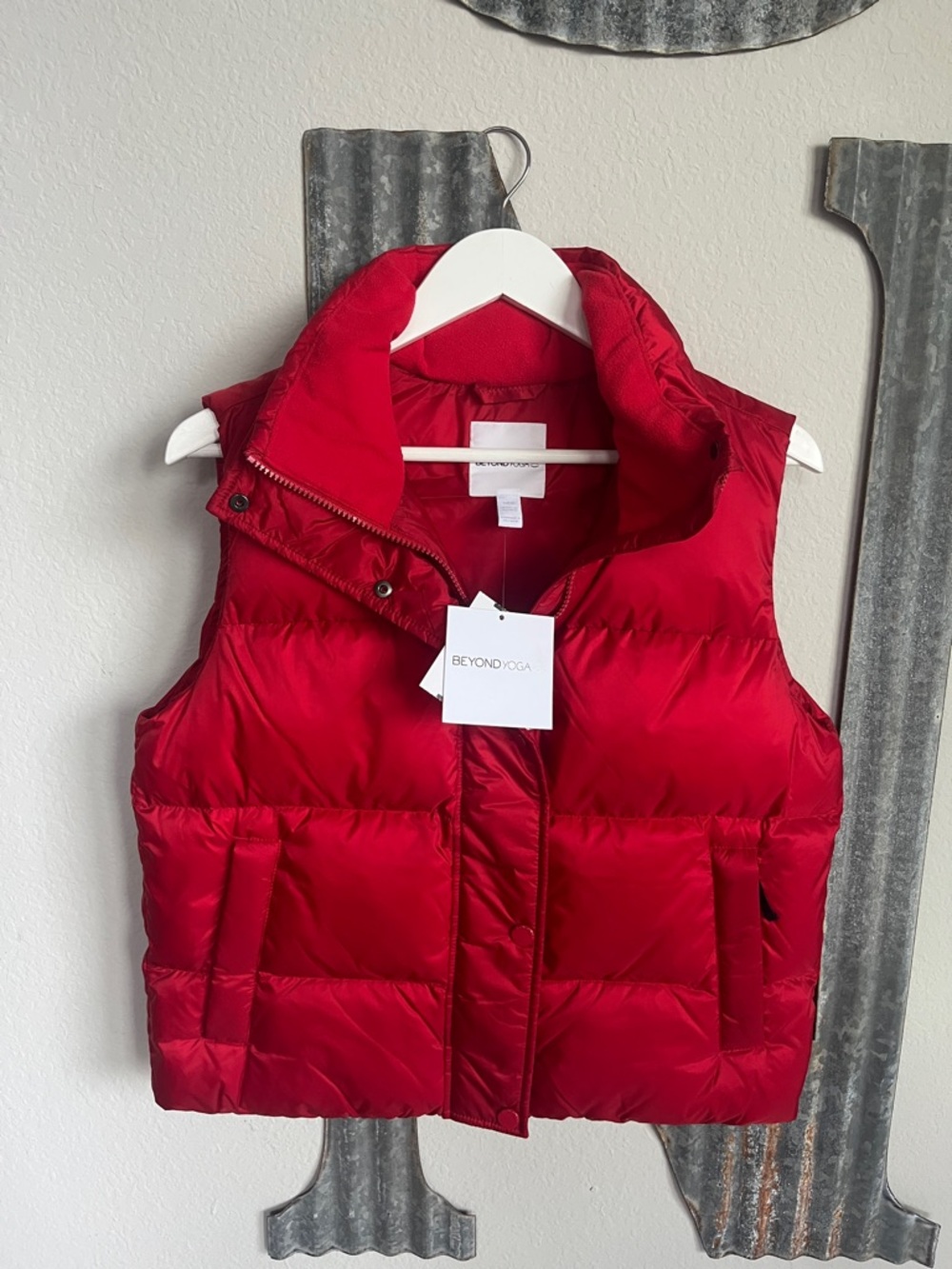 Beyond Yoga Crimson Quilted Puffer Vest